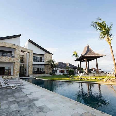 Suarti Resort, Villas & Gallery Ketewel Esterno foto