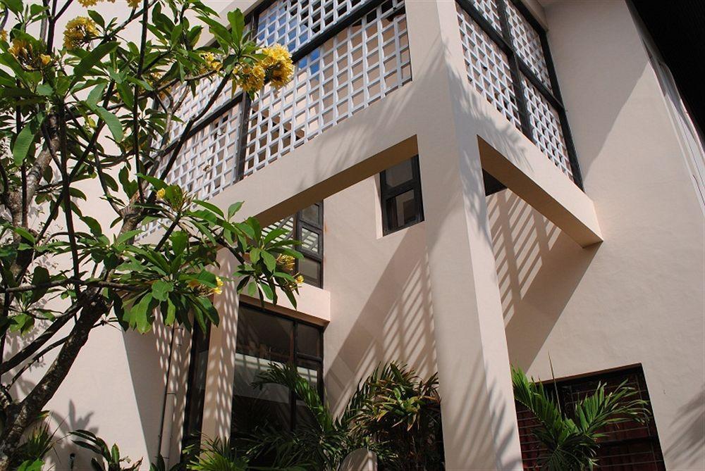 Suarti Resort, Villas & Gallery Ketewel Esterno foto