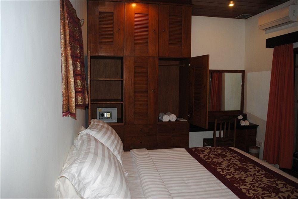 Suarti Resort, Villas & Gallery Ketewel Esterno foto