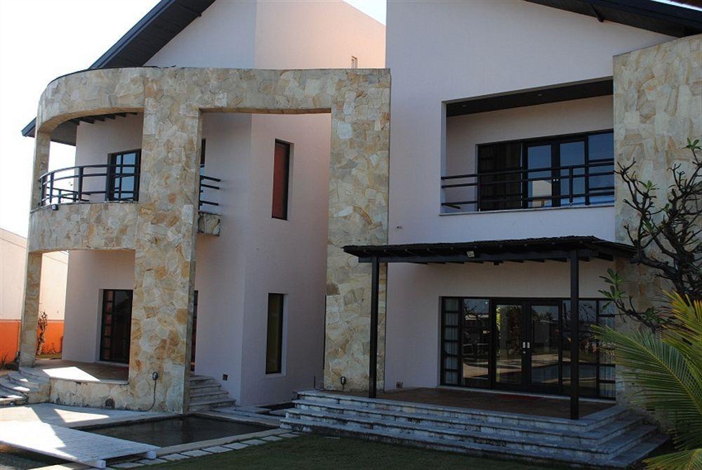 Suarti Resort, Villas & Gallery Ketewel Esterno foto