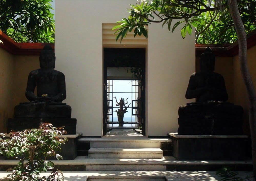 Suarti Resort, Villas & Gallery Ketewel Esterno foto